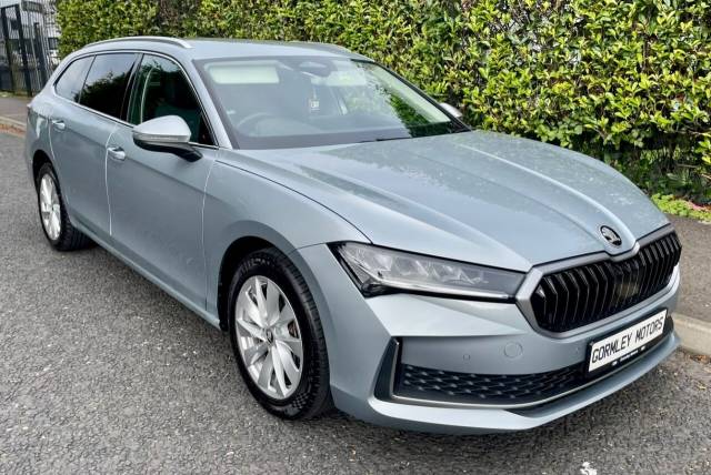 Skoda Superb 2.0 TDI SE Technology Estate 5dr Diesel DSG Euro 6 (s/s) (150 ps) Estate Diesel SILVER